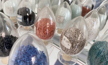 熱塑性增強(qiáng)塑料的收縮率有何特點(diǎn)？淺談熱塑性增強(qiáng)塑料的工藝特性和成型注意事項(xiàng)